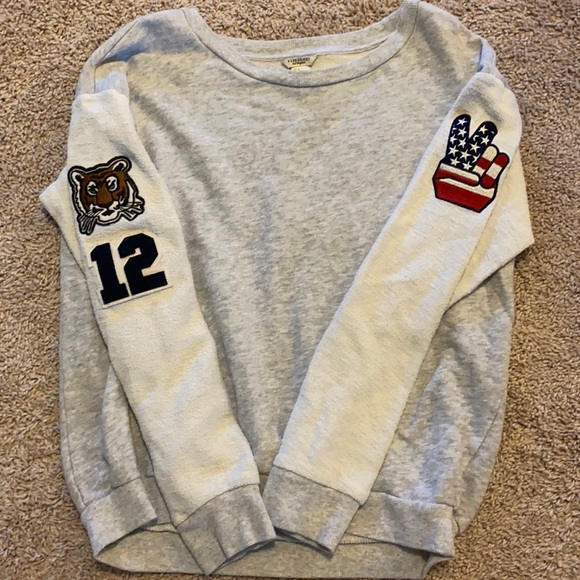 Forever 21 sweatshirt - Picture 2 of 7